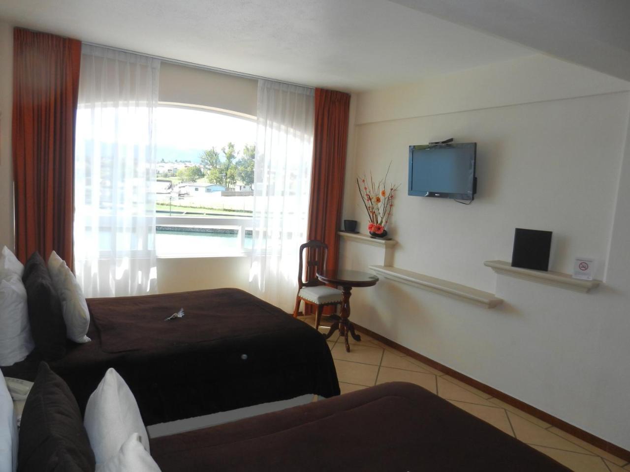 Hotel 9 Manantiales チグナワパン エクステリア 写真